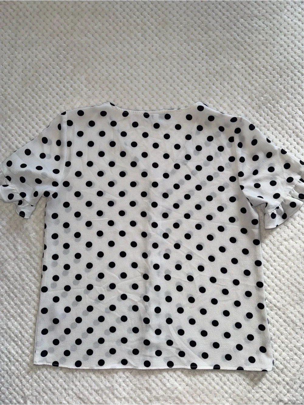 ✨ Classic Chic Outfit Bundle – Polka Dot Blouse (S) + Black Pencil Skirt (6) ✨